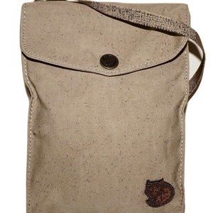 FJALLRAVEN Beige G-1000 Canvas GREENLAND POCKET 7 x 5 Crossbody Shoulder Bag  ko